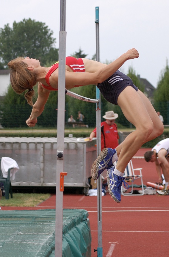 Fosbury-Flop in Seitenansicht.