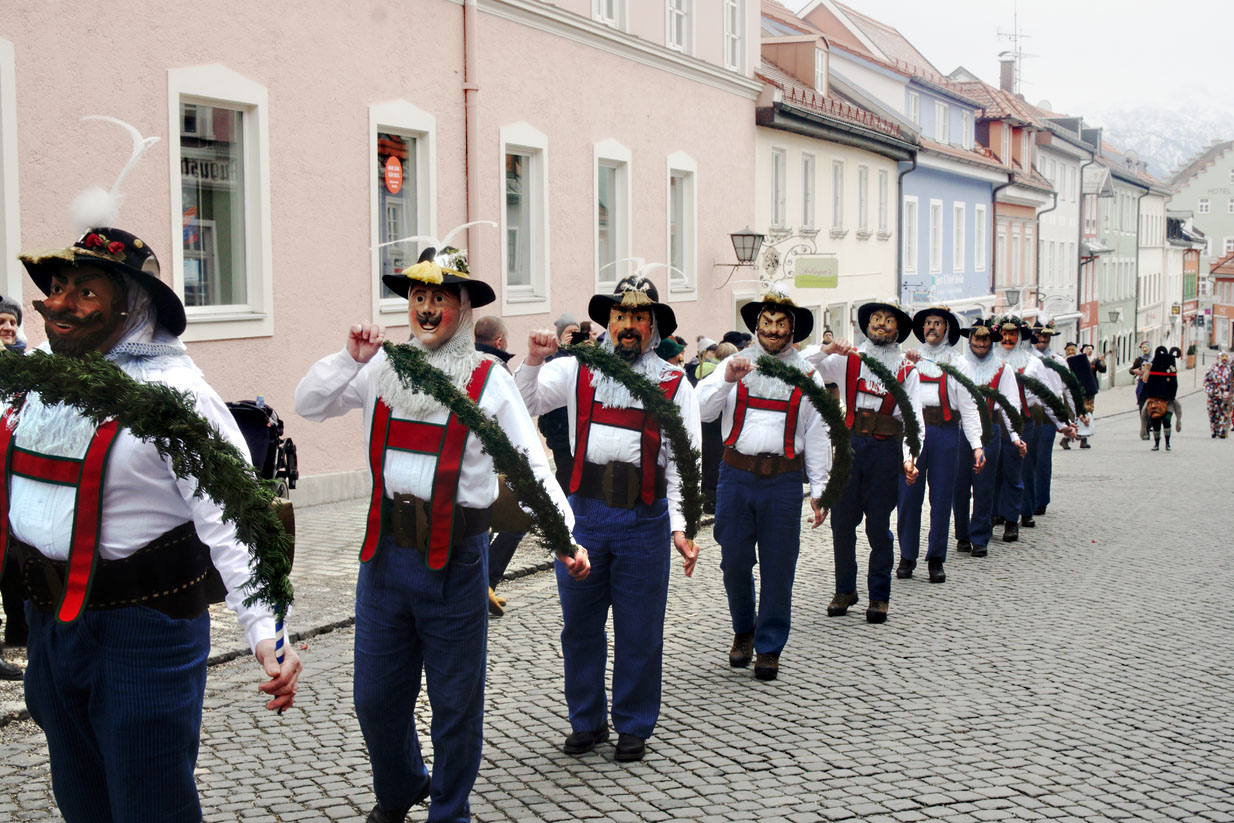 Fosnocht - Die Schellenrührer treiben den Winter aus