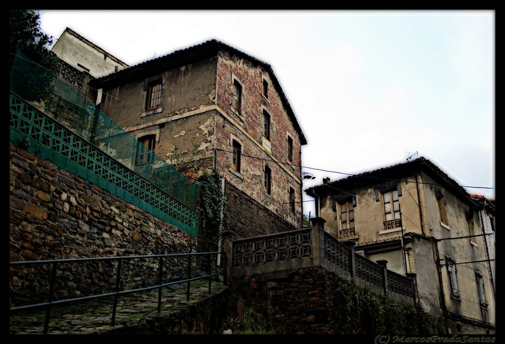 Foto de la serie de zonas y casas en abandono en Asturias