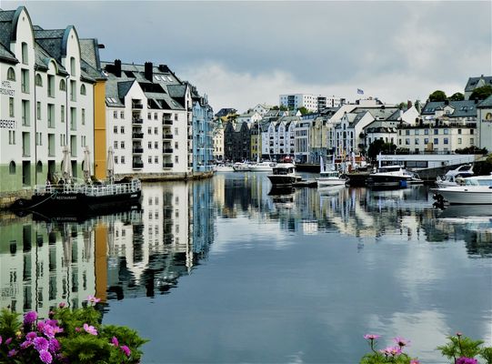 FOTO DER STUNDE: Inside Ålesund - Norwegens Jugendstilstadt. 2023