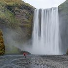 Fotograf am Skogafoss