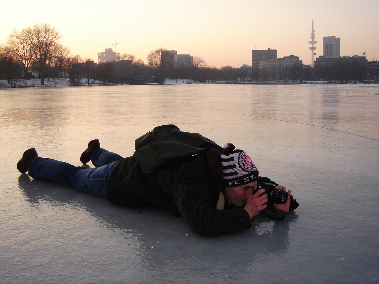 Fotograf auf der Alster in Hamburg/ 26.01.2010