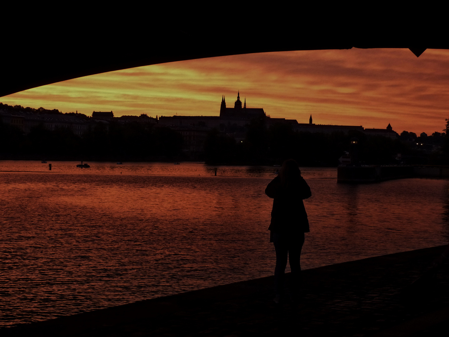 Fotografieren unter der Brücke