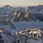 Fotografiert von Baron Robert, hoch über den Dolomiten lautlos schwebender ...