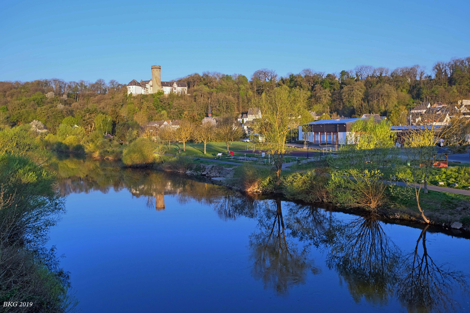 Fotoprojekt 63 Minuten Limburger Becken Historische Dehrn Schloss, Pfalt, Nikolauskapelle Dehrn 