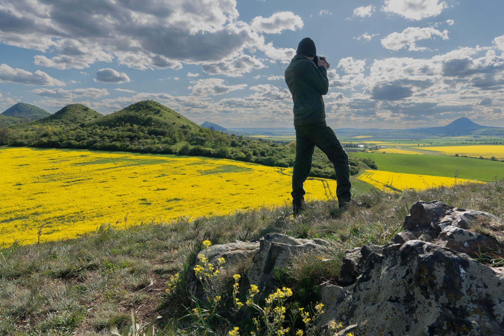 Fotoreise ins Böhmische Mittelgebirge - Quellkuppen mit Fotograph