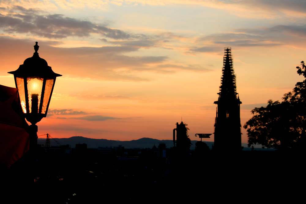 Fototour durch Freiburg #6 / Laterne & Münster