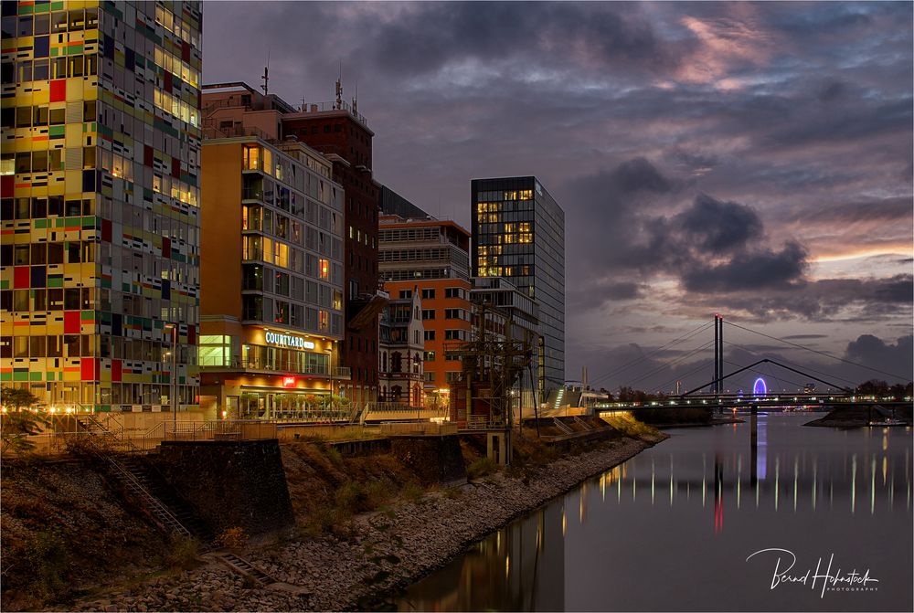 Fotowalk durch den Medienhafen .....