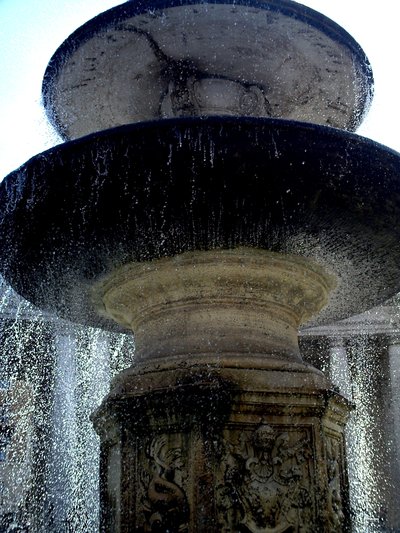 Fountain on Piazza San Pietro