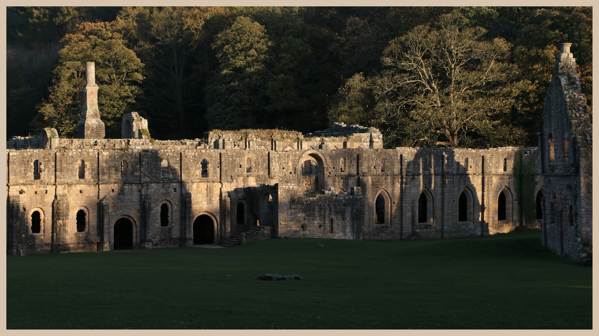 fountains abbey at sunset 14