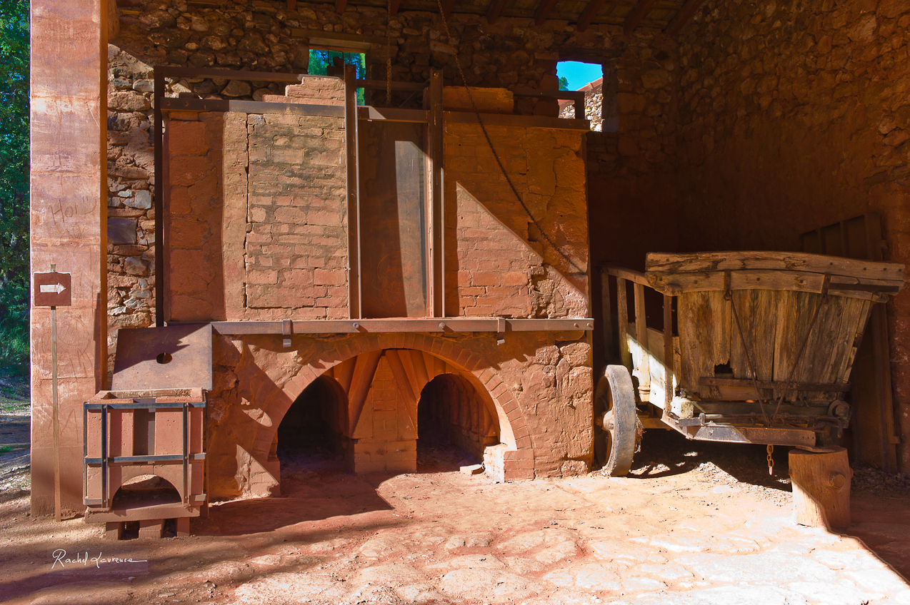 Four à ocre, Roussillon, Provence, Vaucluse, France