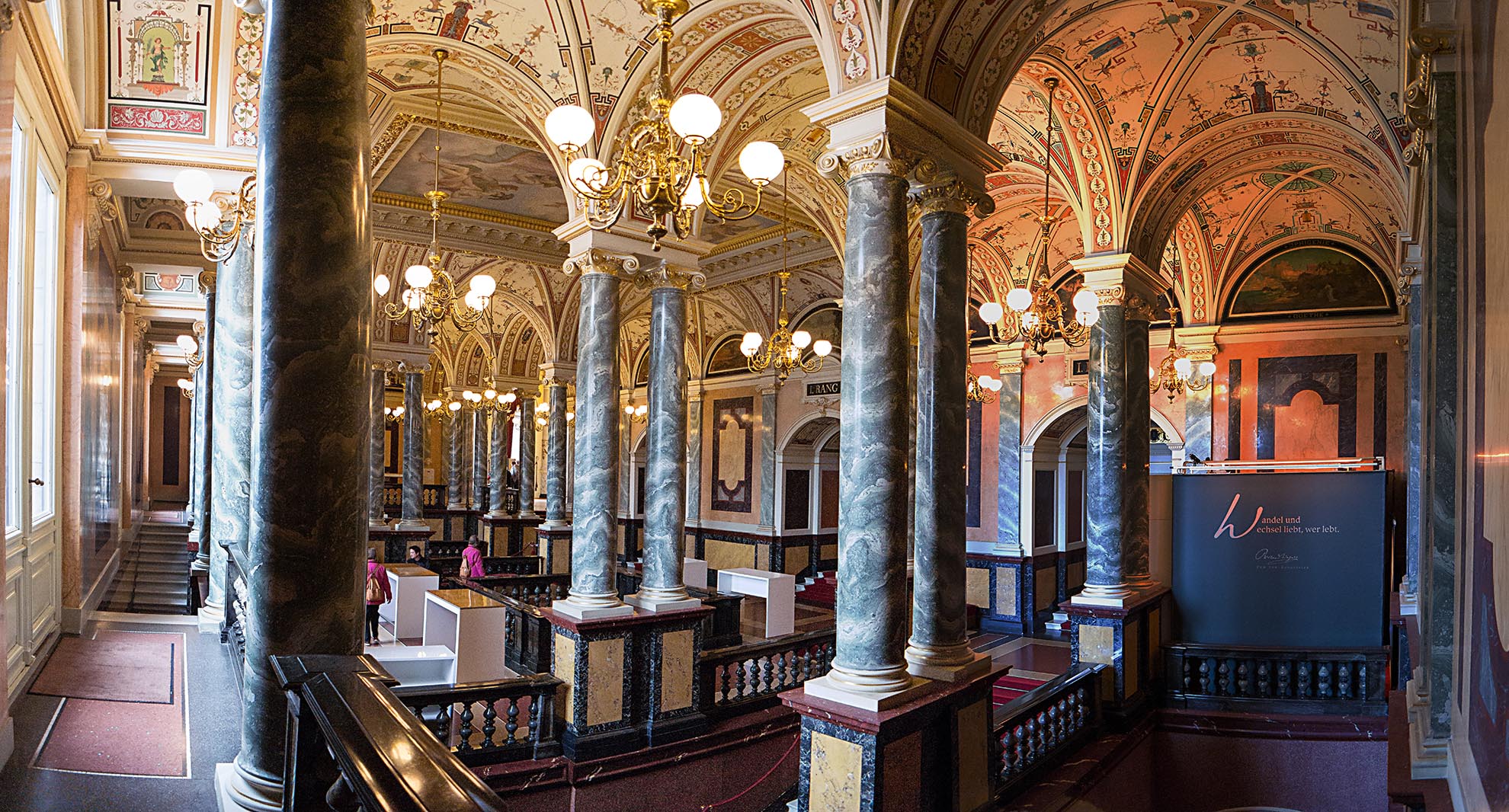 Foyer der Semperoper