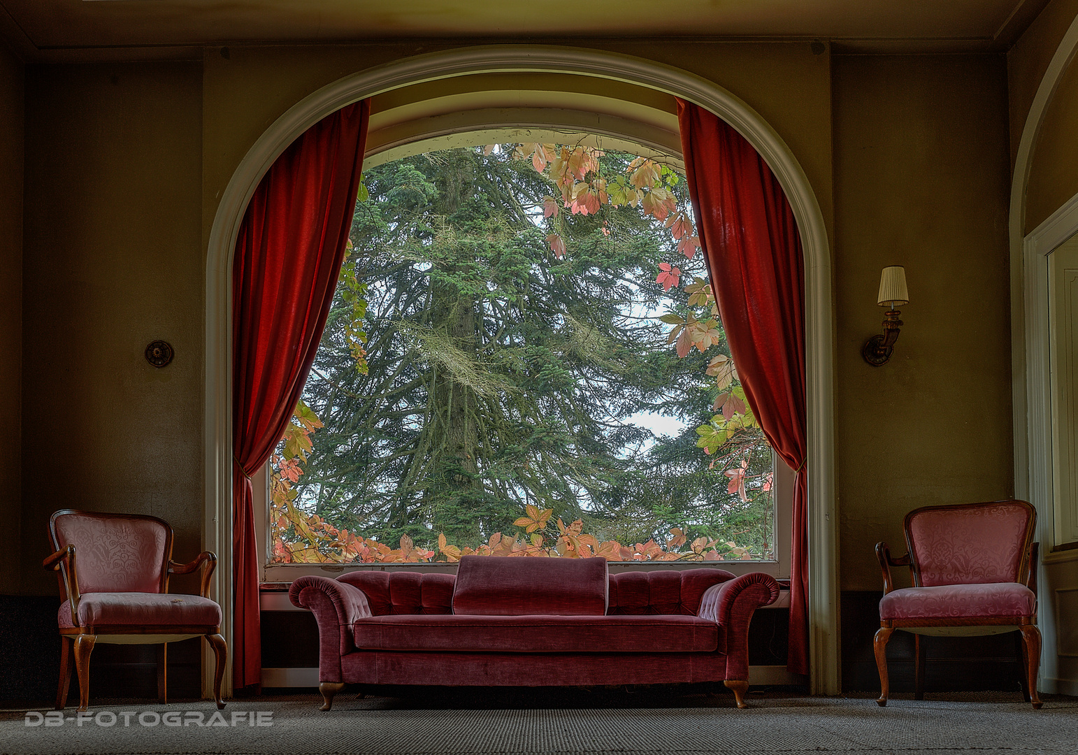 Foyer "Green Valley" mit herbstlichem Akzent