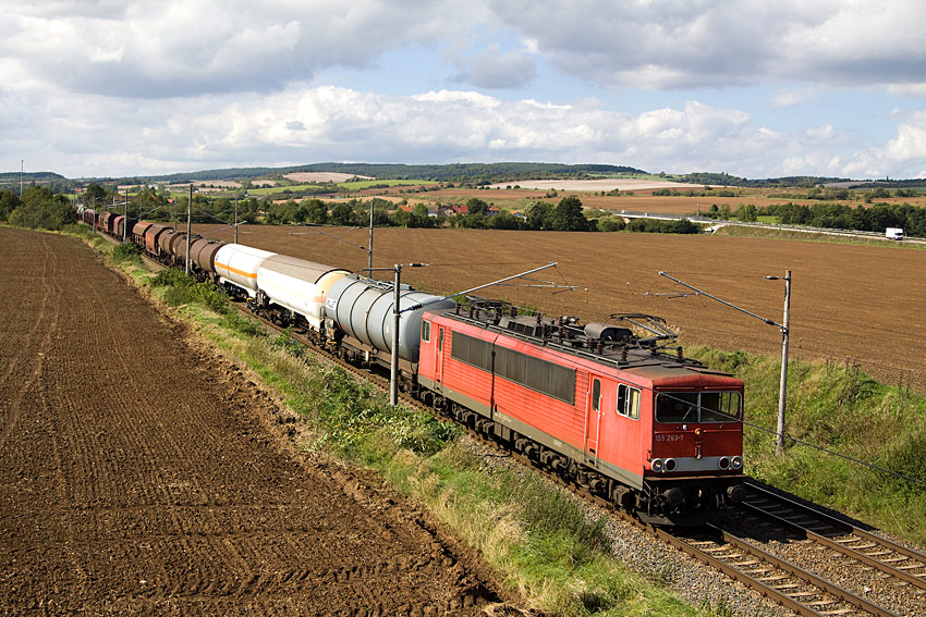 Frachtenzug im Mansfelder Land