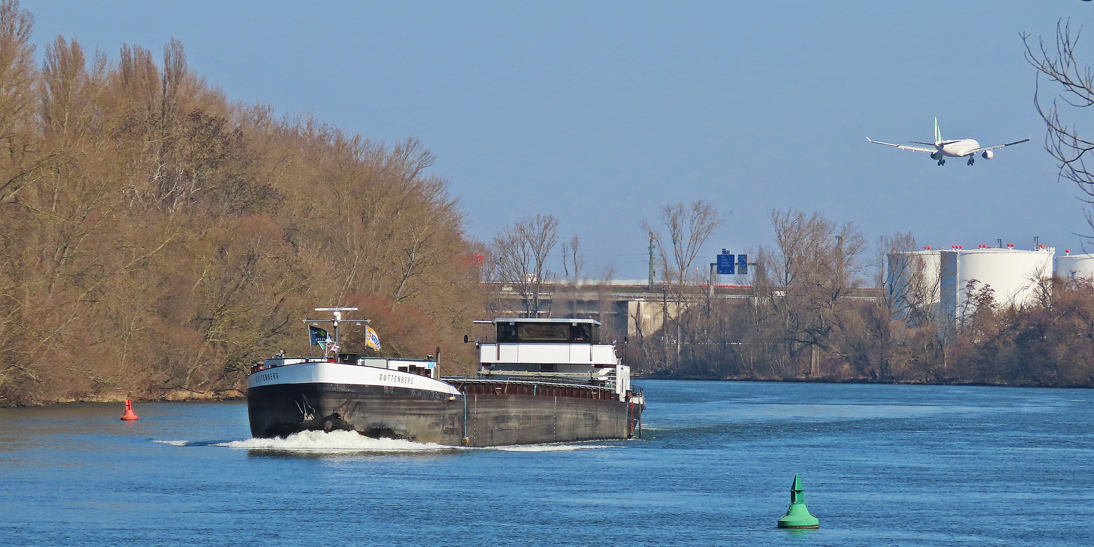 Frachter GUTTENBERG (2) -typisch Rhein-Main