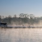 Frachter im Nebel