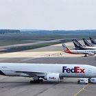 Frachtflieger auf dem Flughafen Köln/Bonn