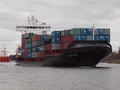 Frachtschiff IRIS BOLTEN auf dem Nord-Ostsee-Kanal