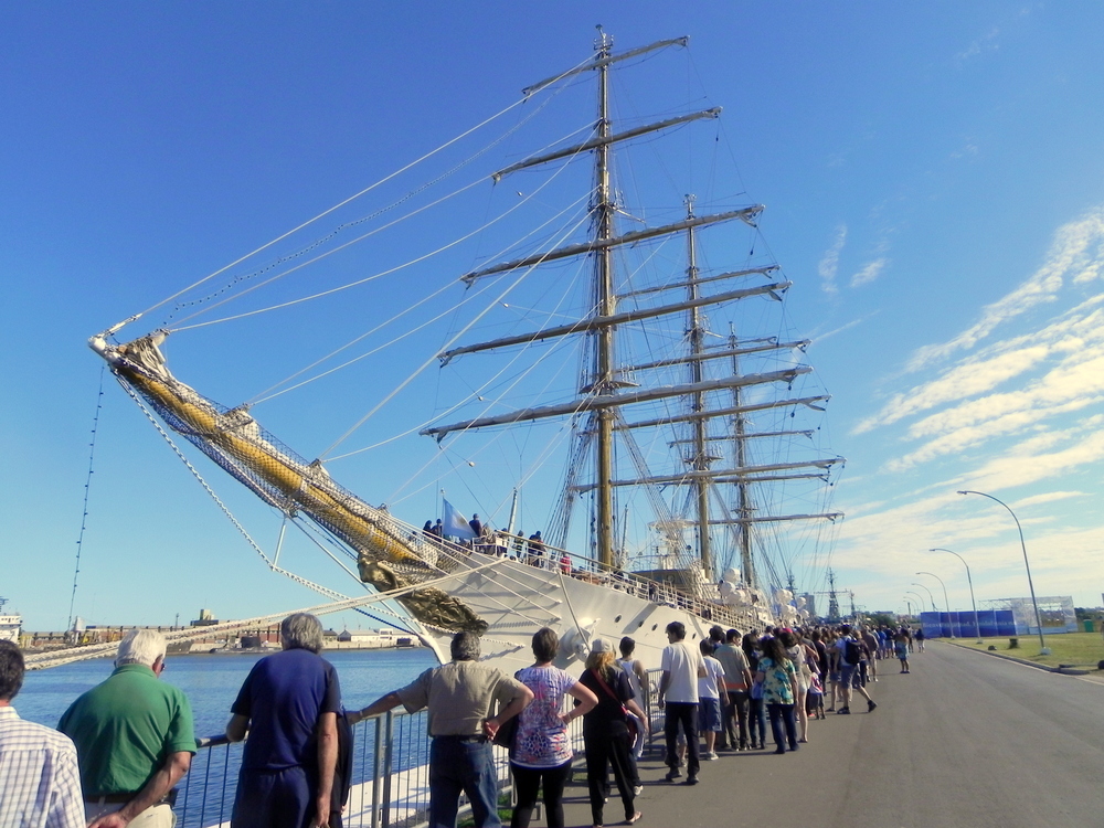 FRAGATA LIBERTAD,DE VISITA EN LA CIUDAD DE MAR DEL PLATA