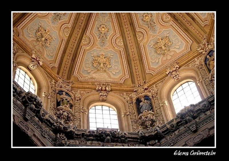 Fragmento de la cúpula de la Iglesia del Carmen