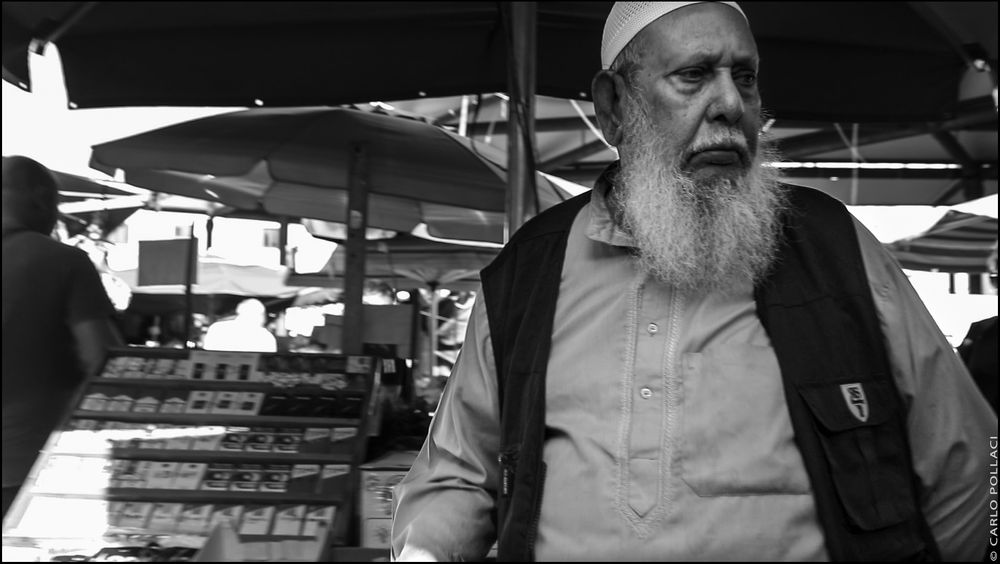 Frame from the popular market _2