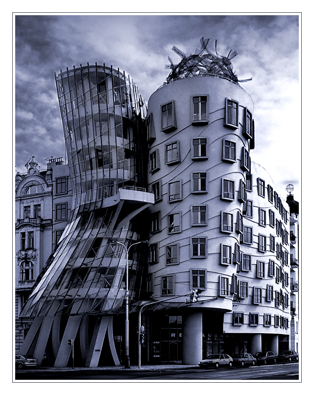 Frank Gehry, Ginger and Fred, Prag