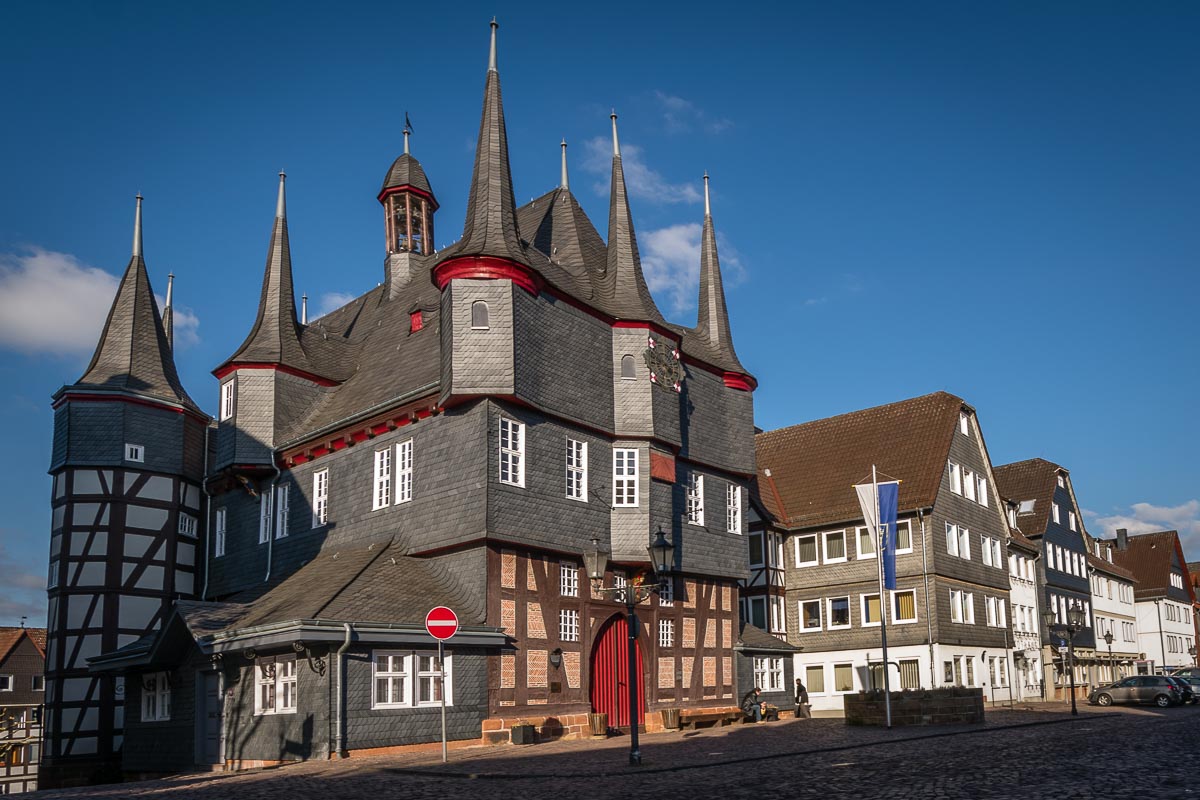 Frankenberg (Eder) Historisches Rathaus mit Markthalle Foto & Bild
