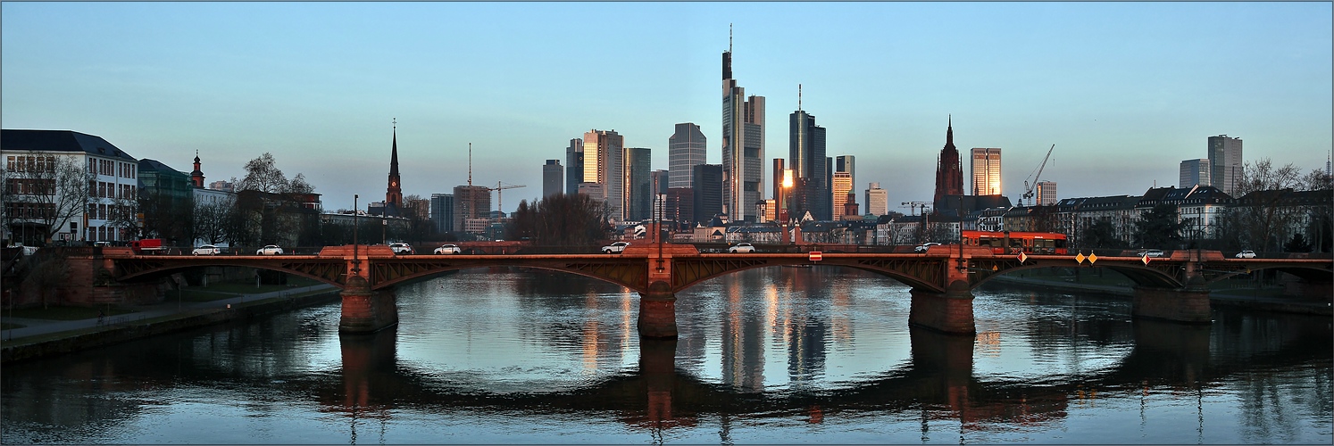 * Frankfurt **