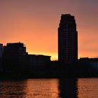 Frankfurt: Abendhimmel über Sachsenhausen und Deutschherrnufer