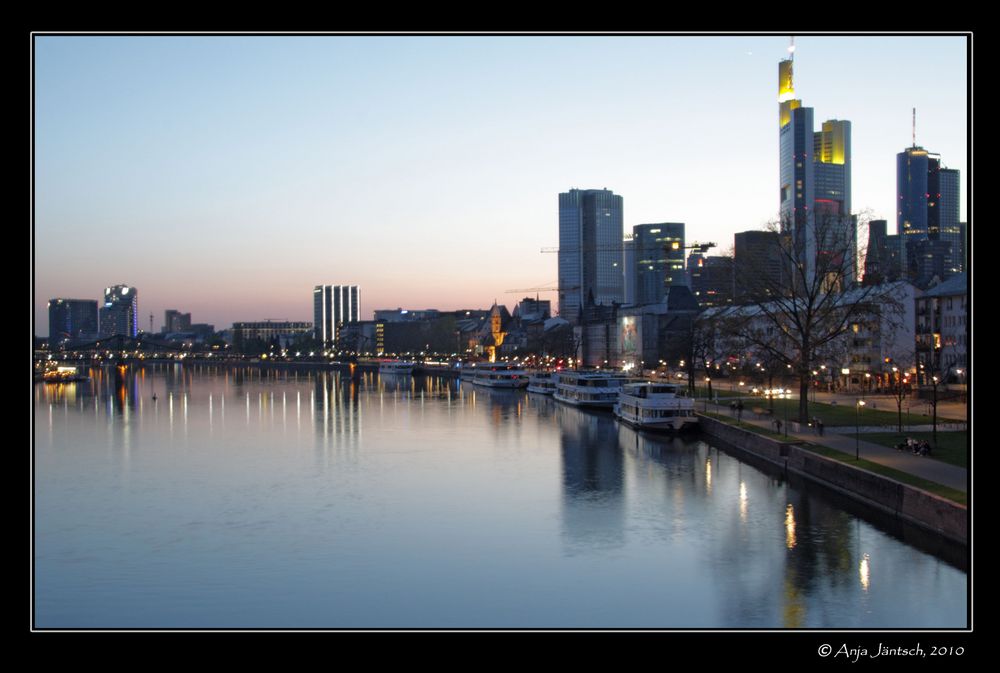 Frankfurt abends