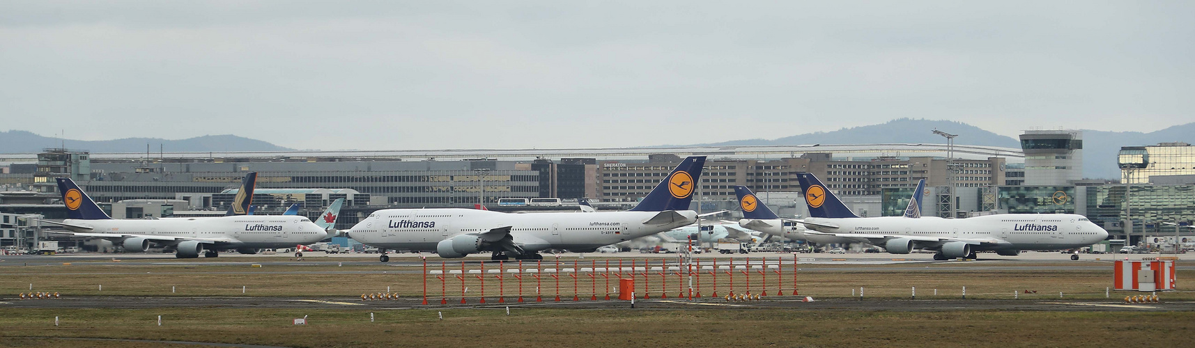 Frankfurt Airport Heavy Traffic 