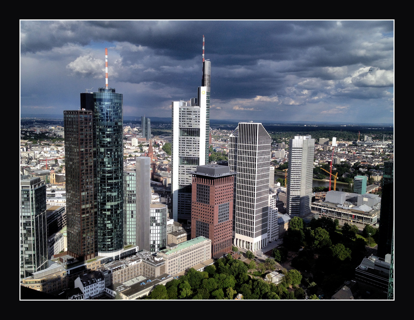 -- Frankfurt a.M. --