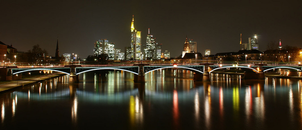 Frankfurt am Abend