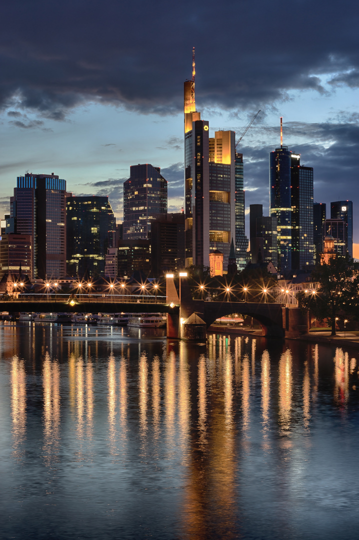 Frankfurt am Abend