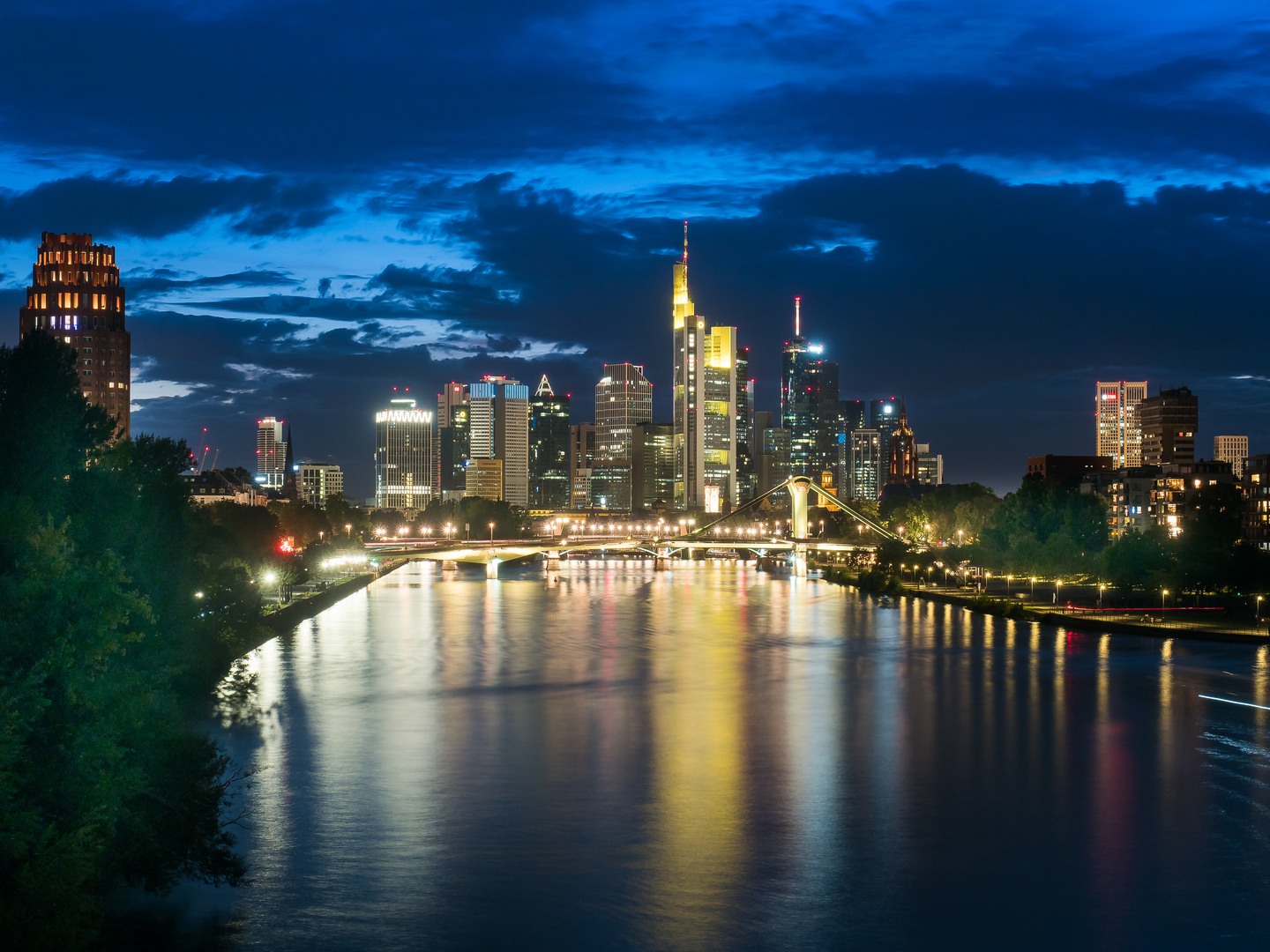 Frankfurt am Abend ( Main )