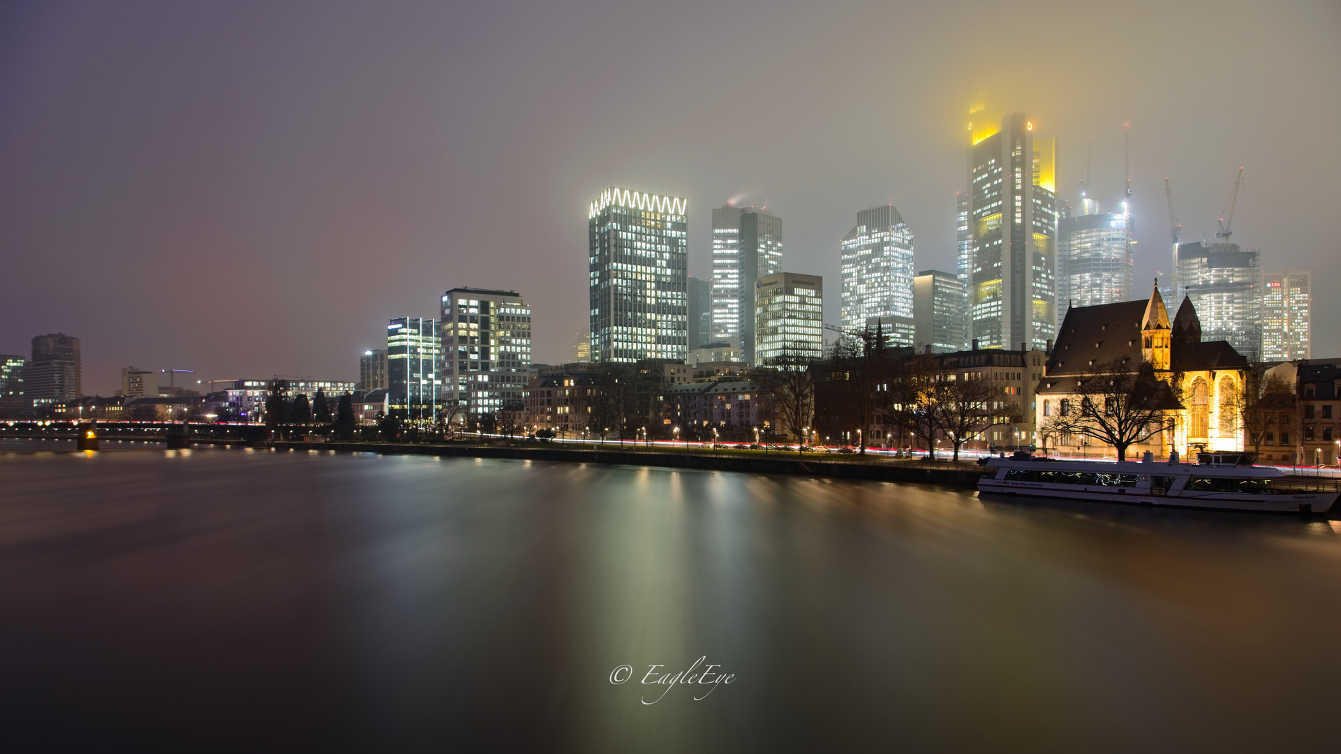 Frankfurt a.M. die Stadt der Lichter und der Brücken