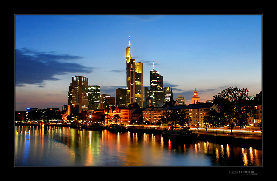 [ FRANKFURT AM MAIN ]