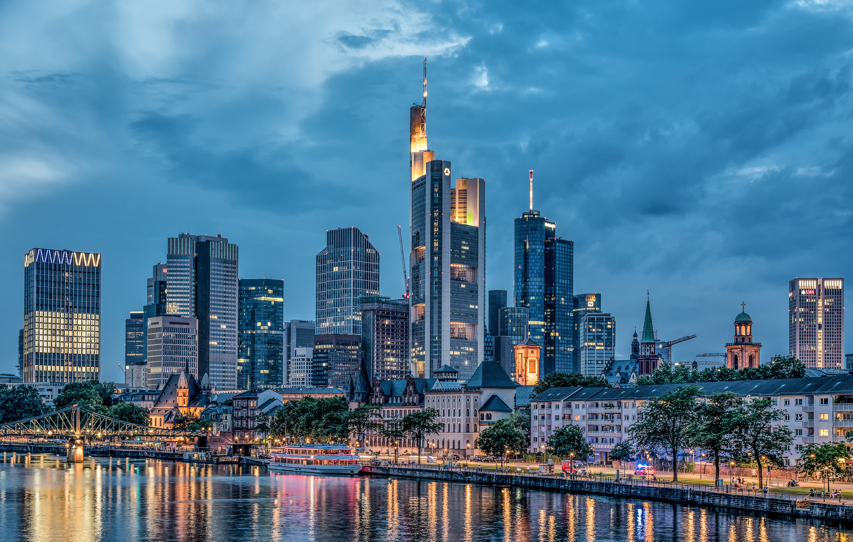 -  Frankfurt am Main  - 