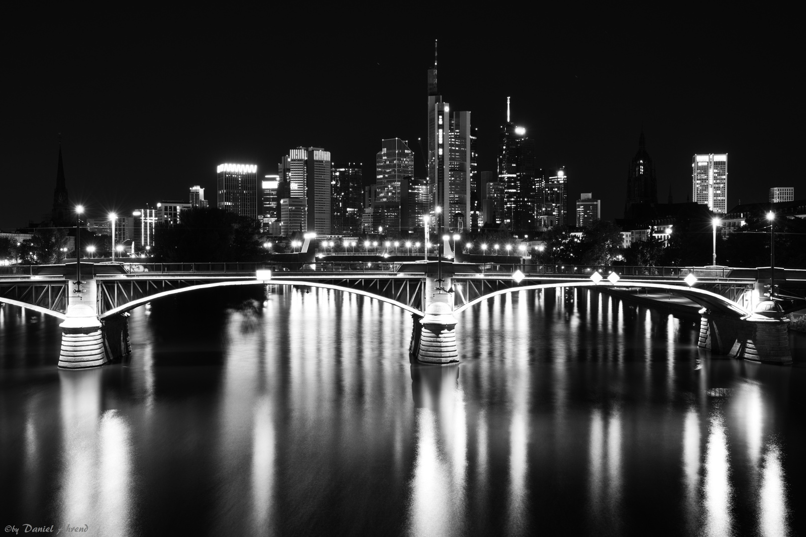 Frankfurt am Main bei Nacht