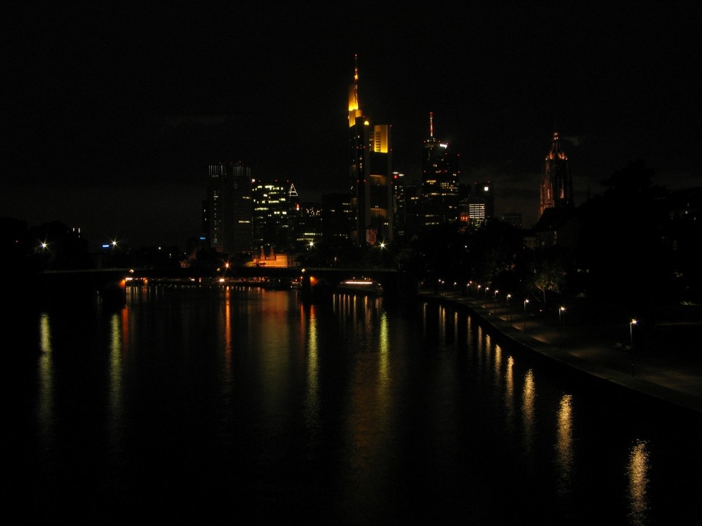 Frankfurt am Main bei Nacht