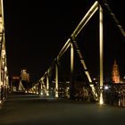 Frankfurt am Main: Eiserner Steg, Dom im Hintergrund rechts