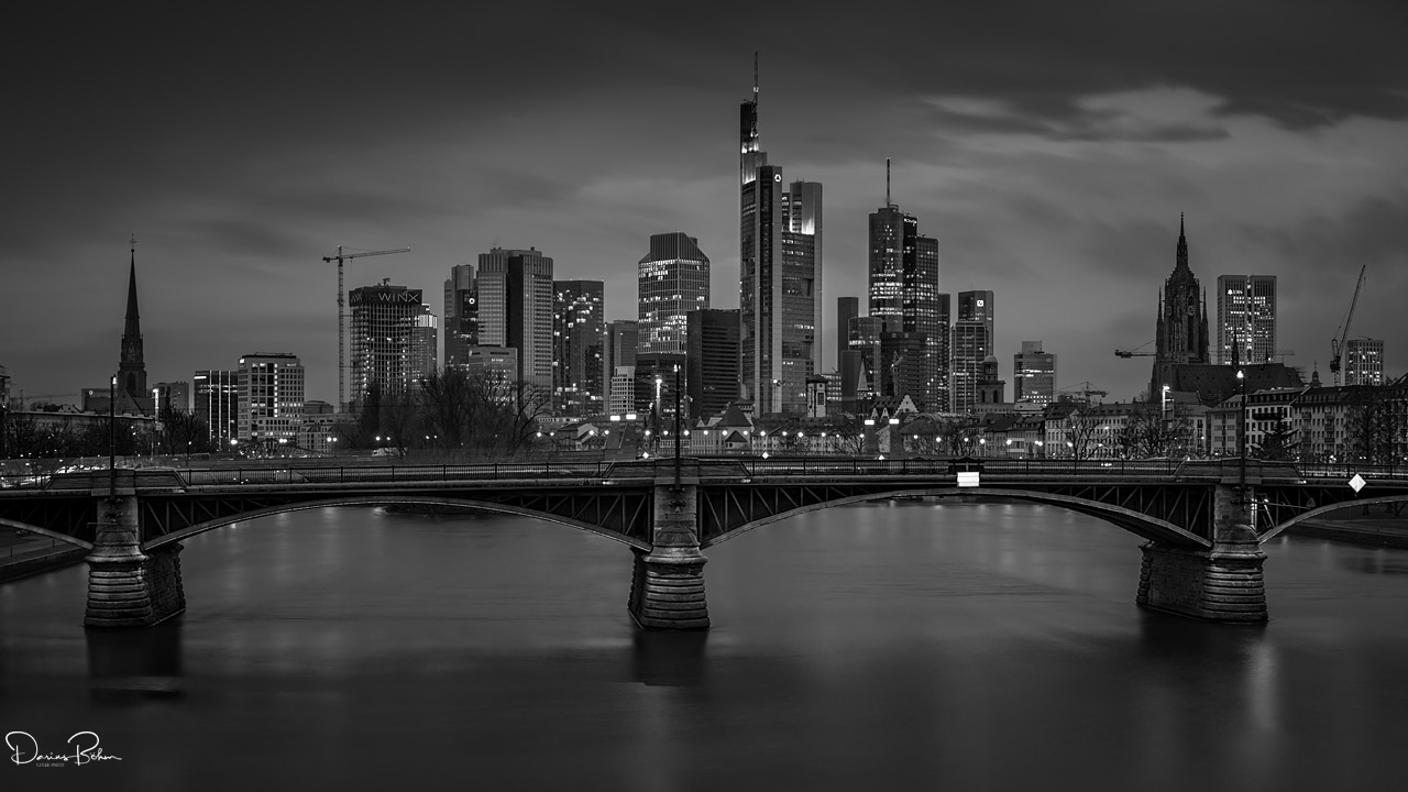 Frankfurt am Main FFM-Skyline