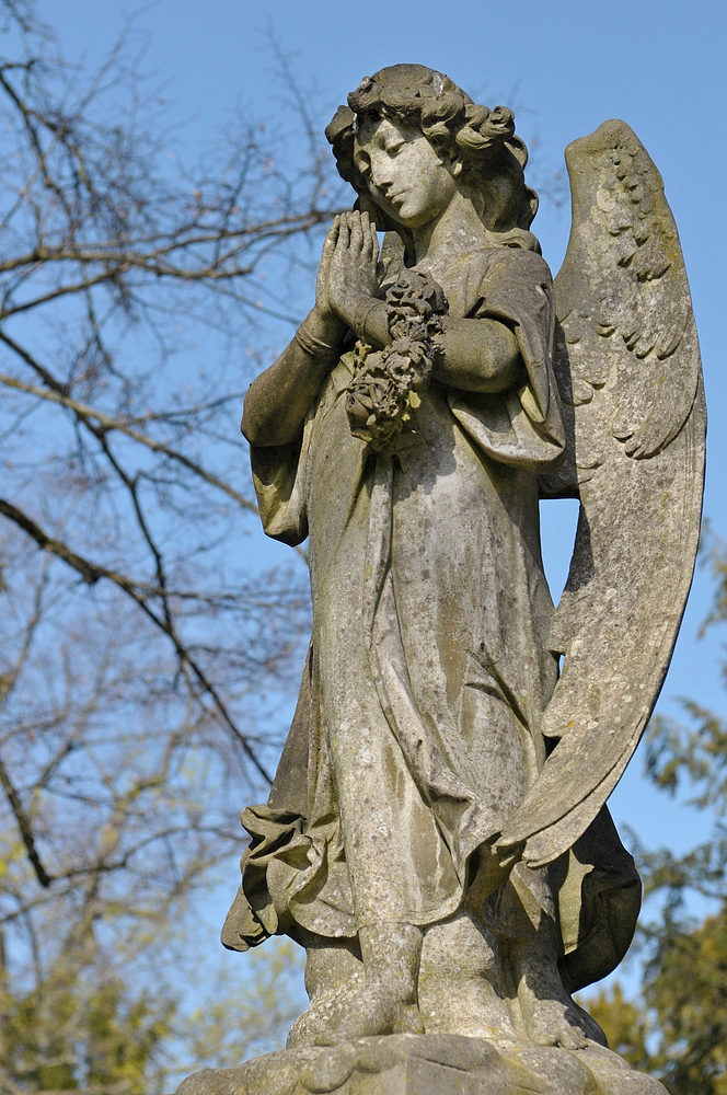 Frankfurt am Main, Hauptfriedhof: Der betende Engel