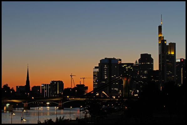 Frankfurt am Main im Abendrot