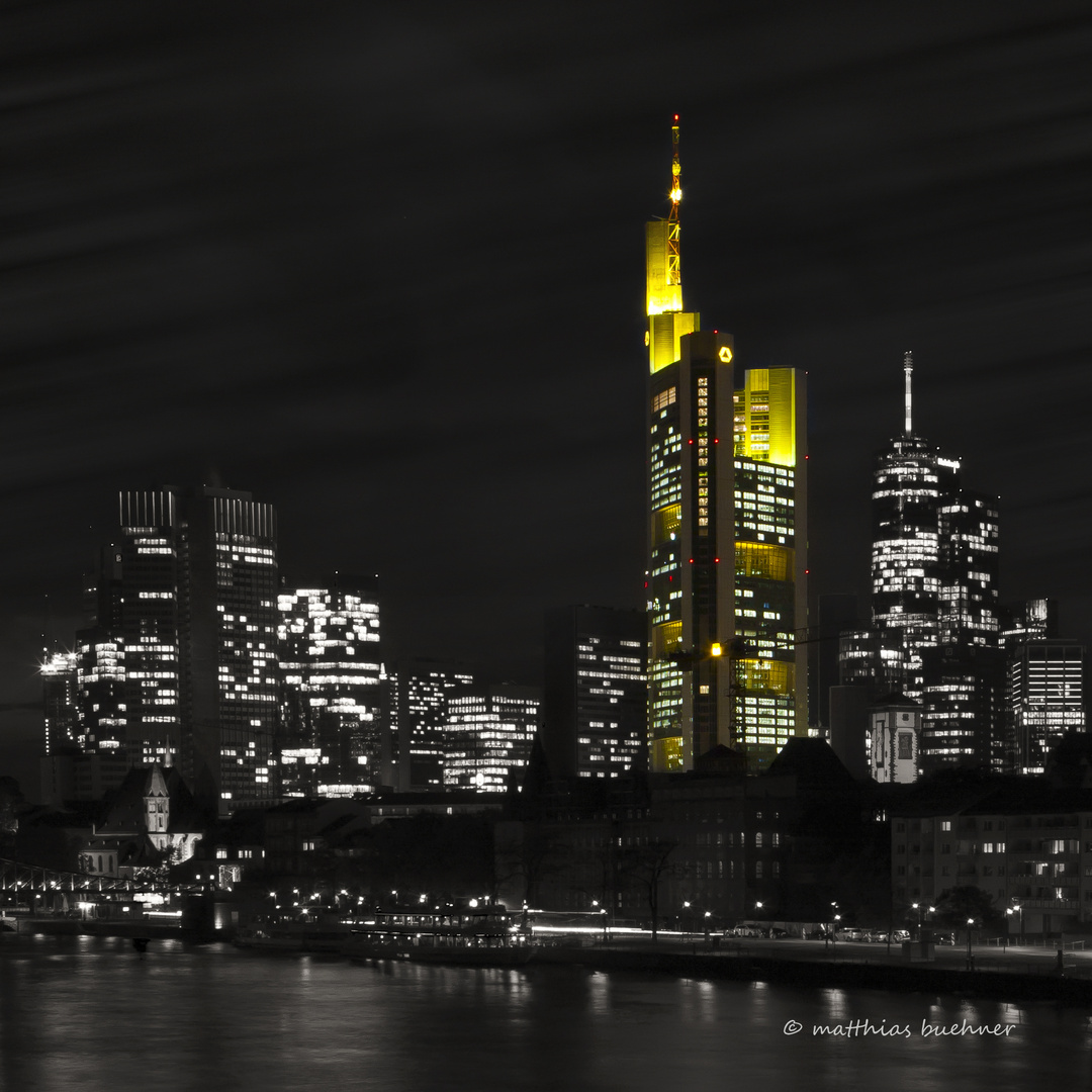 © Frankfurt am Main Skyline bei Nacht