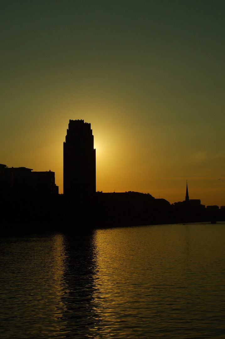 Frankfurt am Main Sonnenuntergang I