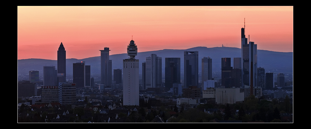 Frankfurt at night