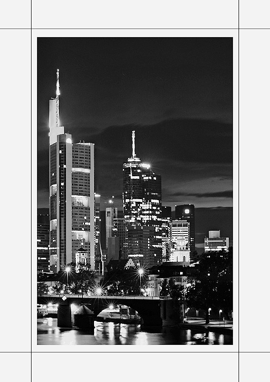 Frankfurt at night - black and white