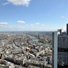 Frankfurt: Ausblick vom Maintower Richtung Osten