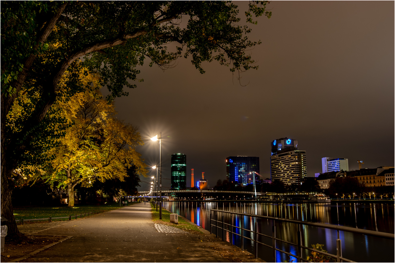 Frankfurt bei Nacht